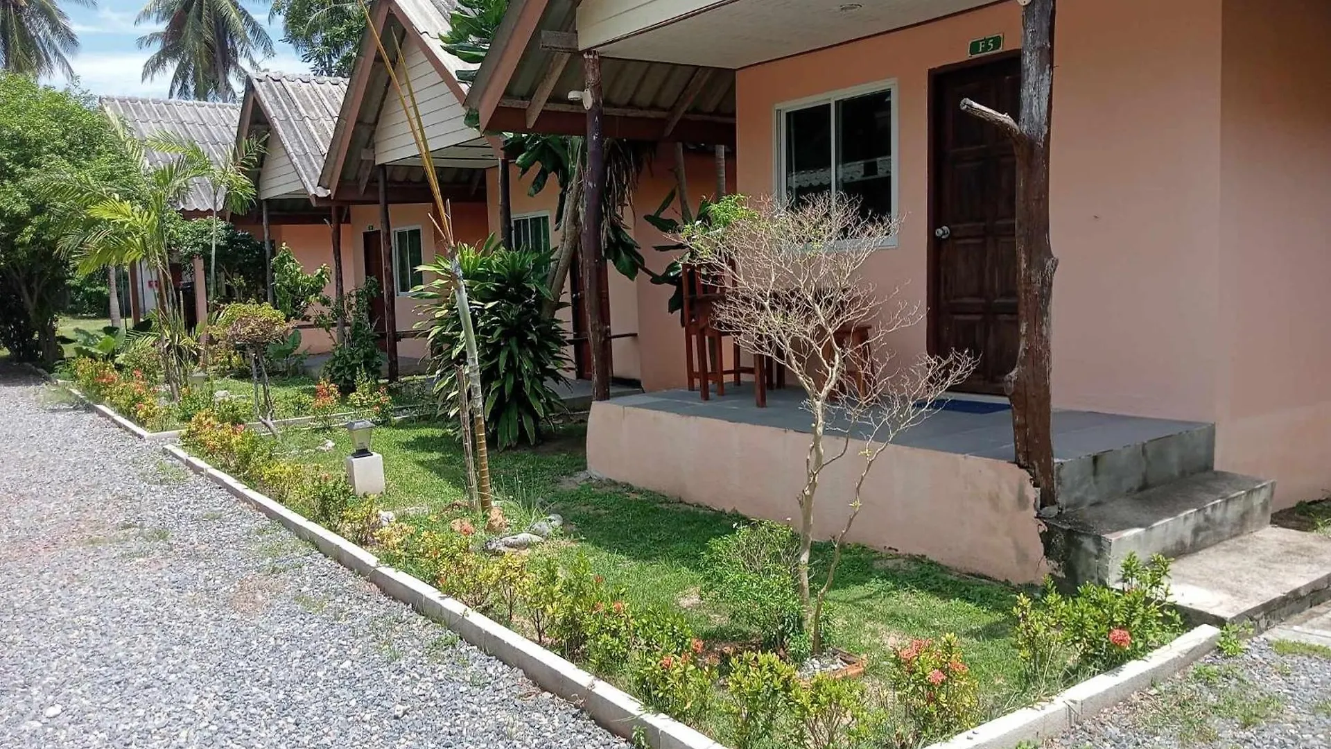 Hotel Scandinavian Beach Resort Ko Lanta