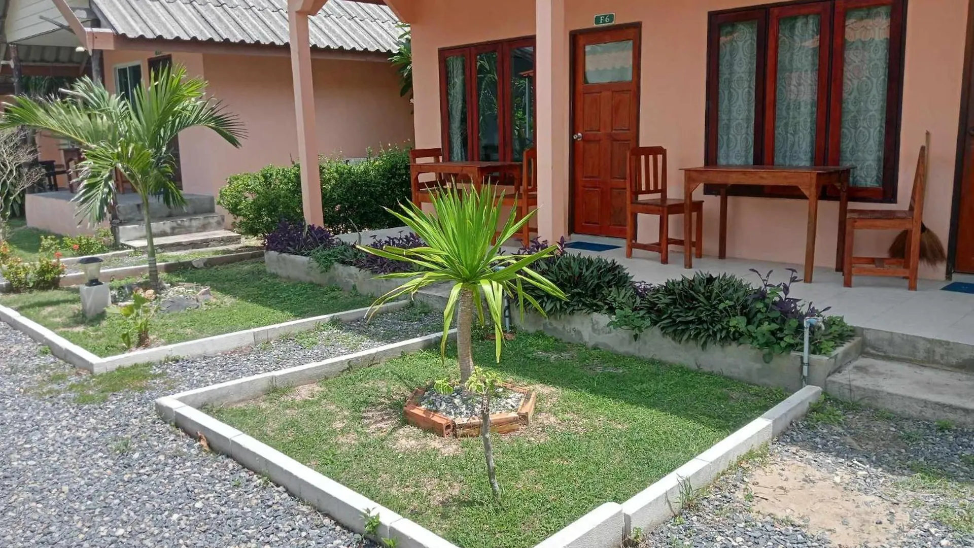Scandinavian Beach Resort Ko Lanta 0*,